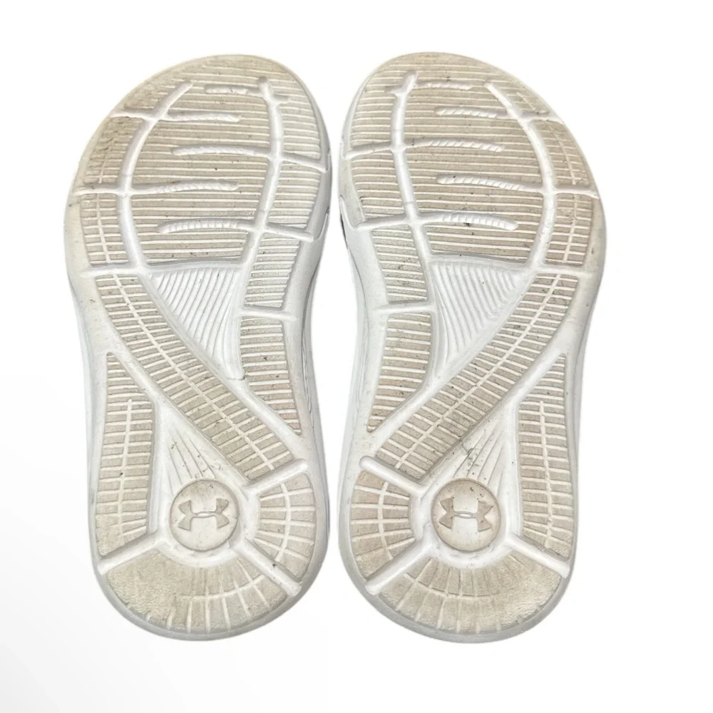 Under Armour Kid’s Ignite VI Slides Black/White/Beta(coral&blue) size 11K